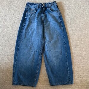 Women’s Blue BDG Urban Outfitters Jeans (size 25w)
